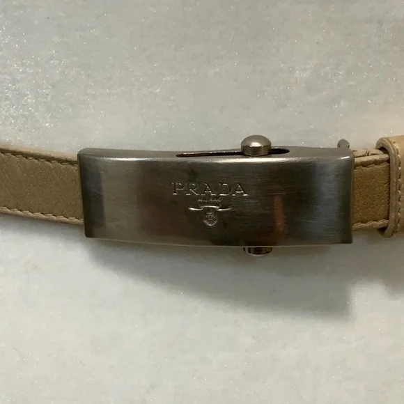Women’s Prada belt sz s Leather belt Prada Black size 80 cm in Leather - 47683283 main image 3